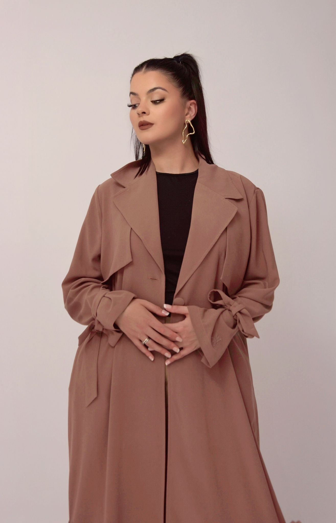 Trench Abaya Nouée – Rose Poudré